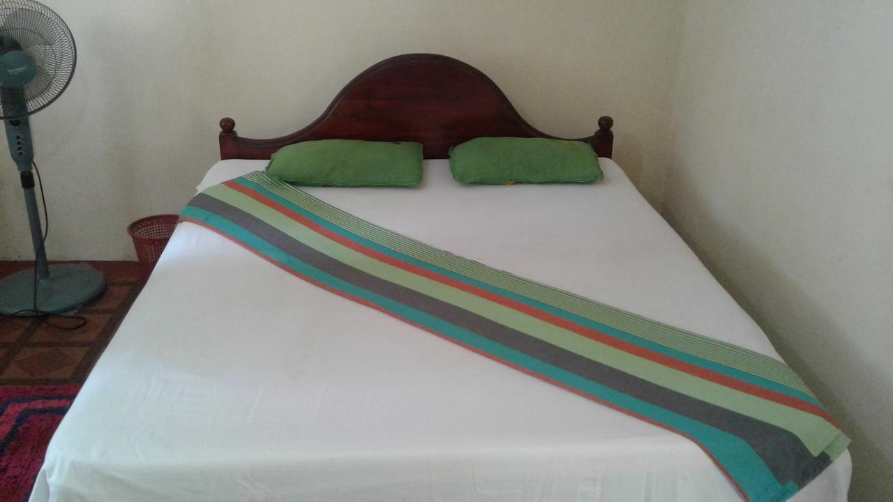 Pinthu Home Stay Sigiriya Bagian luar foto