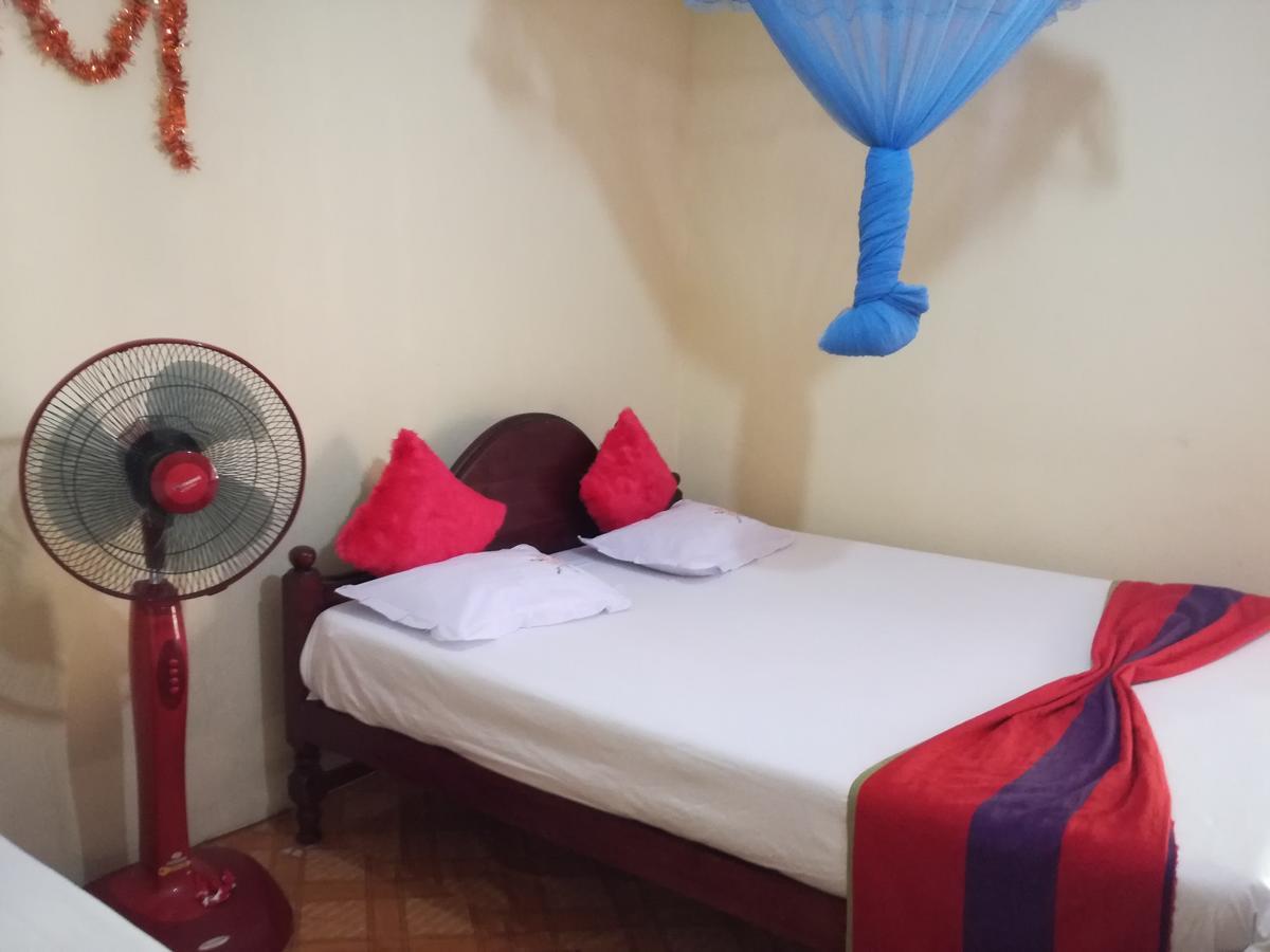 Pinthu Home Stay Sigiriya Bagian luar foto