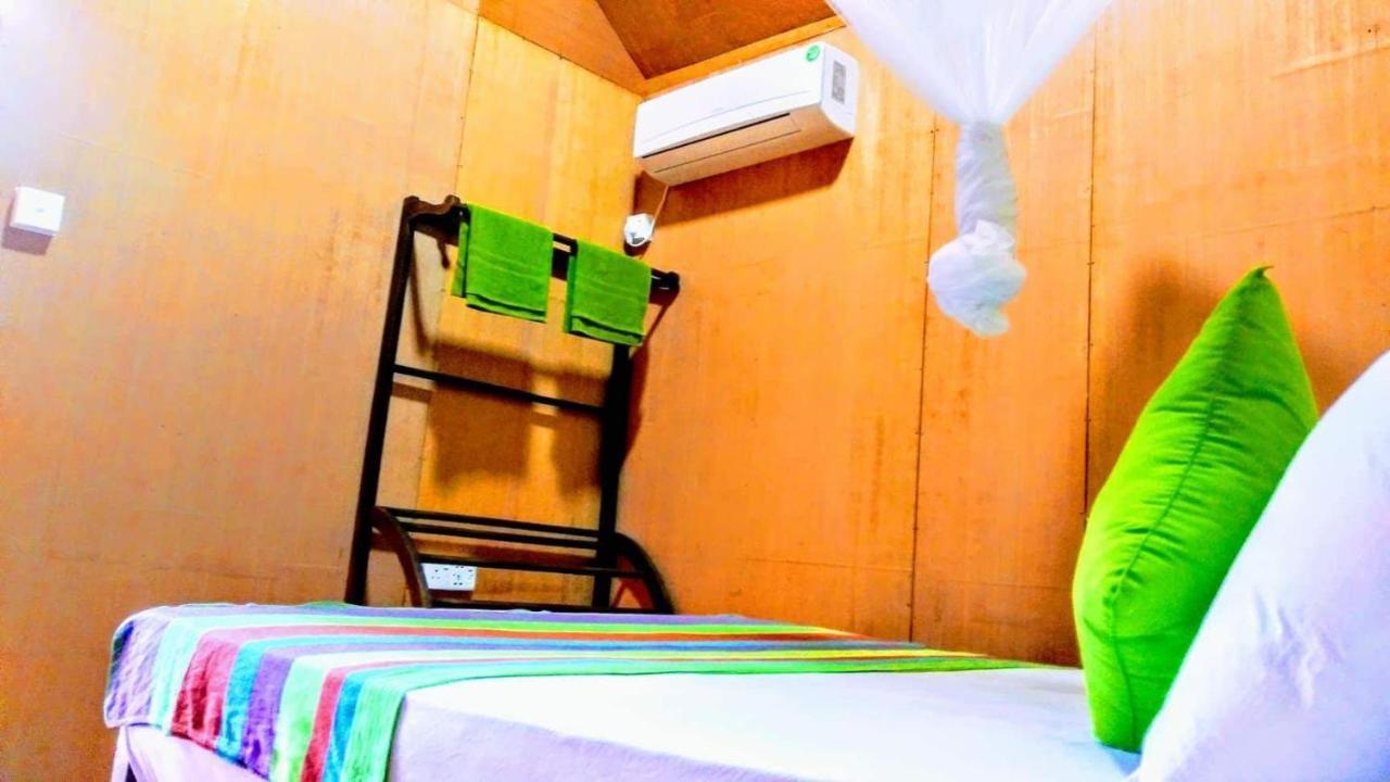 Pinthu Home Stay Sigiriya Bagian luar foto